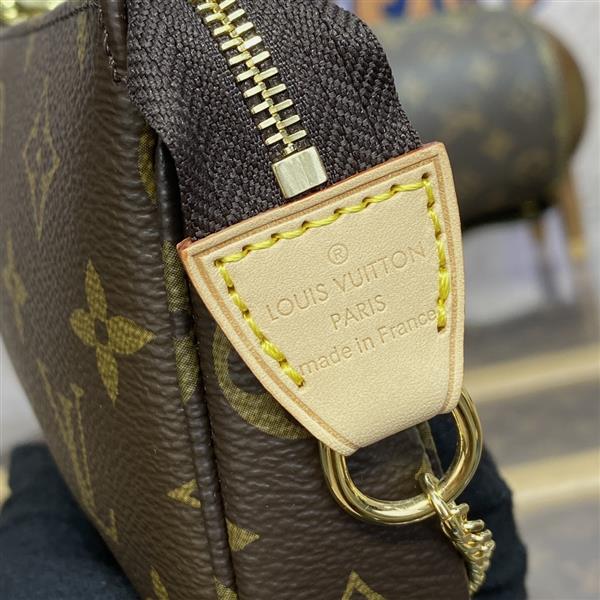 2026124142624104 580